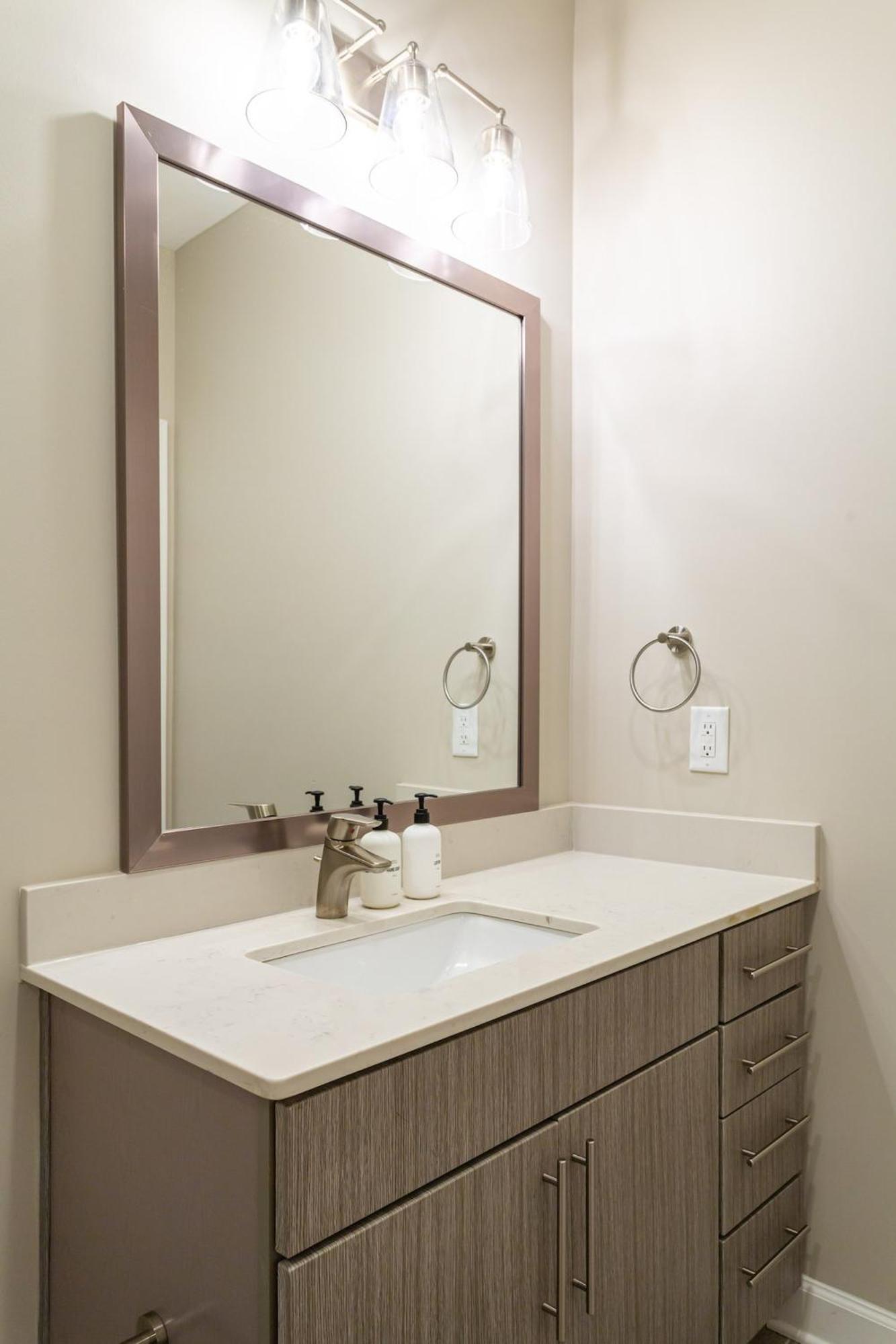 Kasa Freemorewest Charlotte Rom bilde